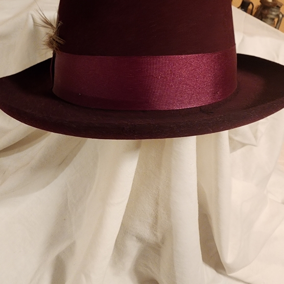 HAT Mens Preowned DOBBS  color Merlot size 7 3/4 with Hat Box - Picture 3 of 8